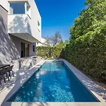 Aida - 4 Bedroom Luxury With Large Private Pool 4k Projector And Jacuzzi Pula
