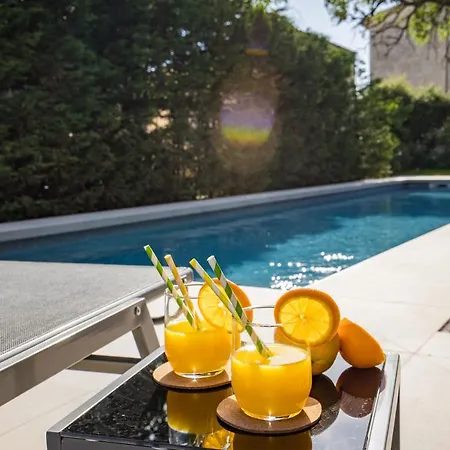 Aida - 4 Bedroom Luxury With Large Private Pool 4k Projector And Jacuzzi Villa *