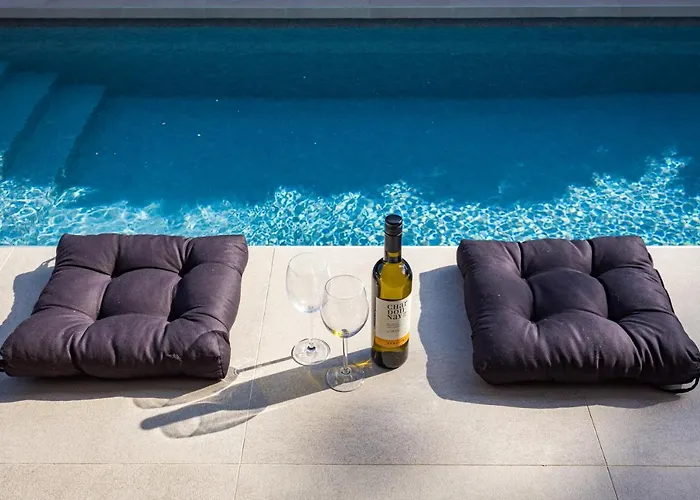 וילה Aida - 4 Bedroom Luxury With Large Private Pool 4k Projector And Jacuzzi