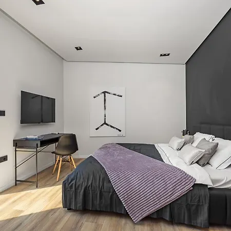 Aida - 4 Bedroom Luxury With Large Private Pool 4k Projector And Jacuzzi * プーラ